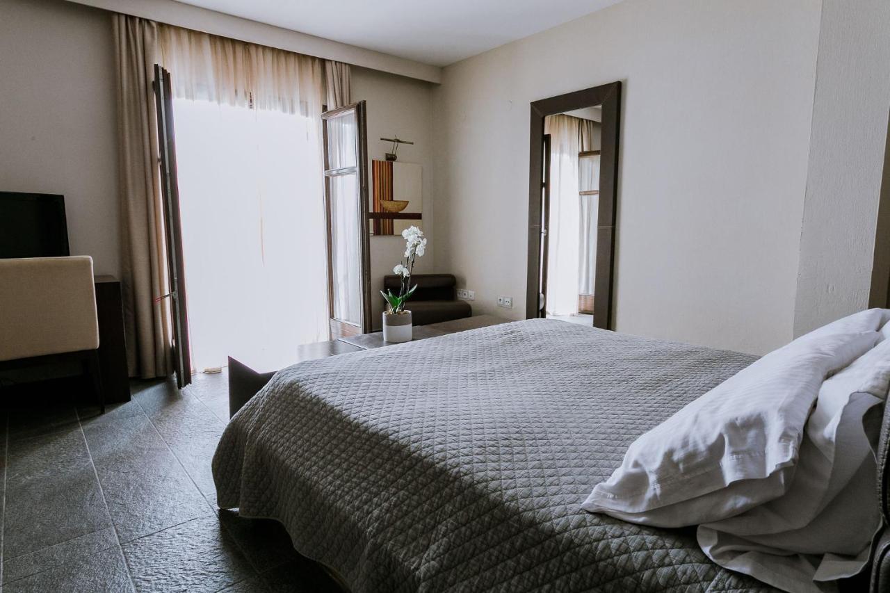 12 Months Resort & Spa Tsagkarada Extérieur photo